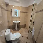 Apartmanhotel White Pebble 3*