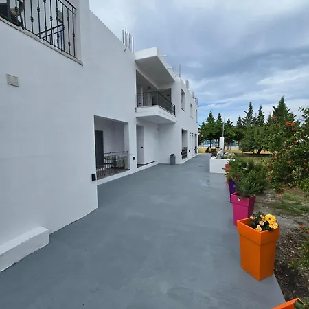 White Pebble Aparthotel Skiathos