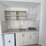 White Pebble 3* 스키아토스 타운