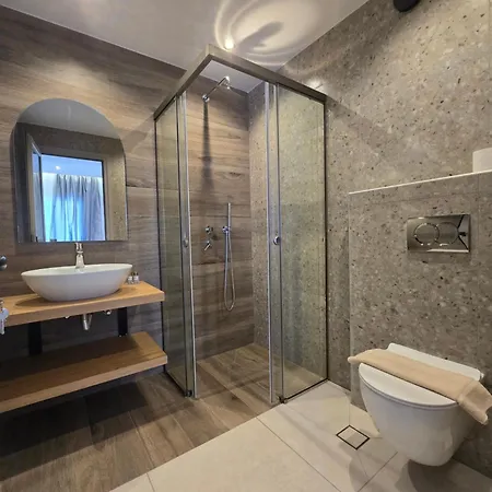 White Pebble Apartahotel