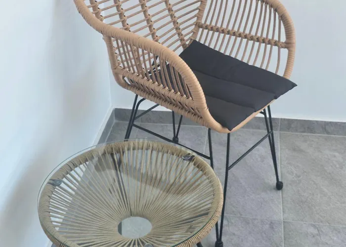 White Pebble Aparthotel Skiathos Town